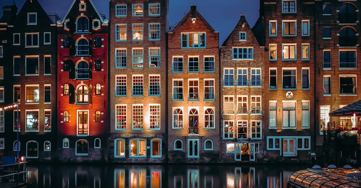 Engaging with Utrecht's Art Scene for Language Growth